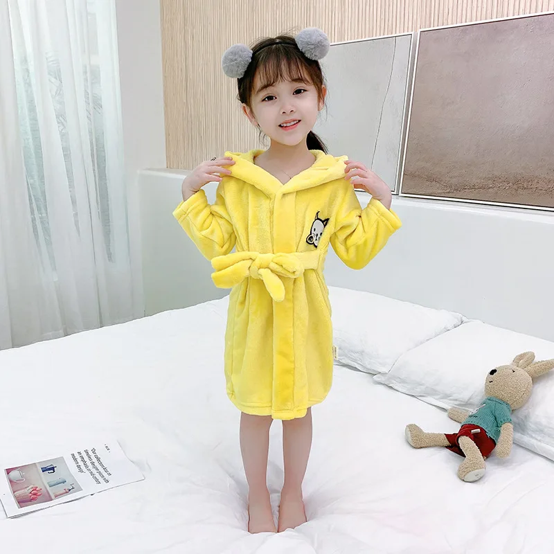 

Детский фланелевый Халат для мальчиков и девочек, пижама на осень и зиму, детская одежда для сна с мультяшным рисунком, халаты с капюшоном, Д...