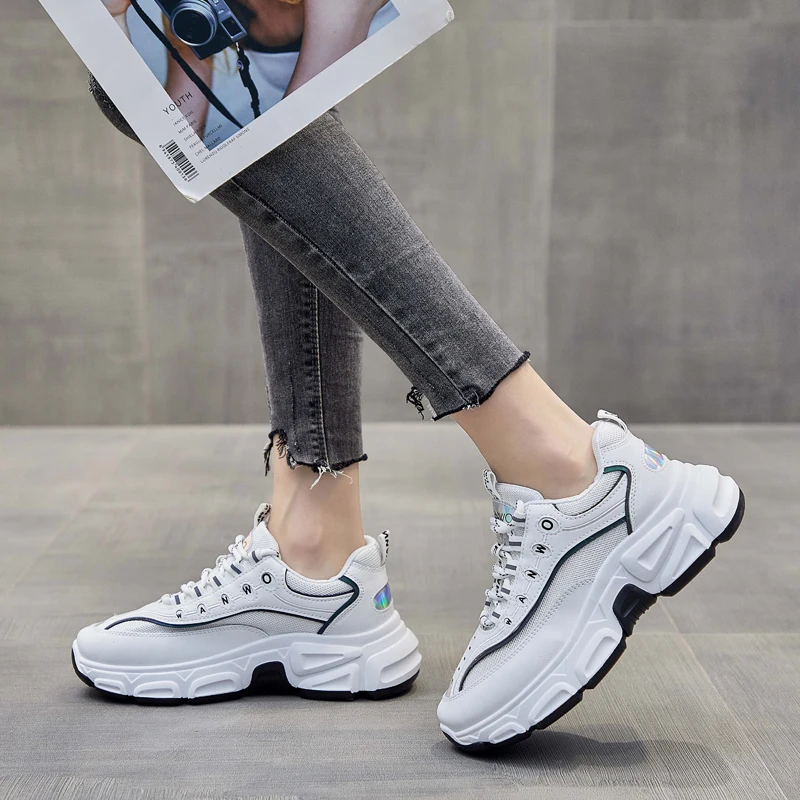 Женские кроссовки на массивной платформе Вулканизированная подошва толстая