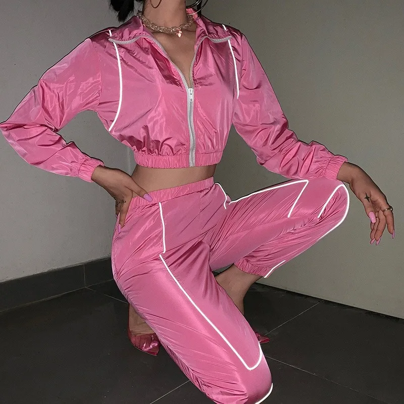 Женский спортивный костюм со светоотражающей полоской комплект из двух