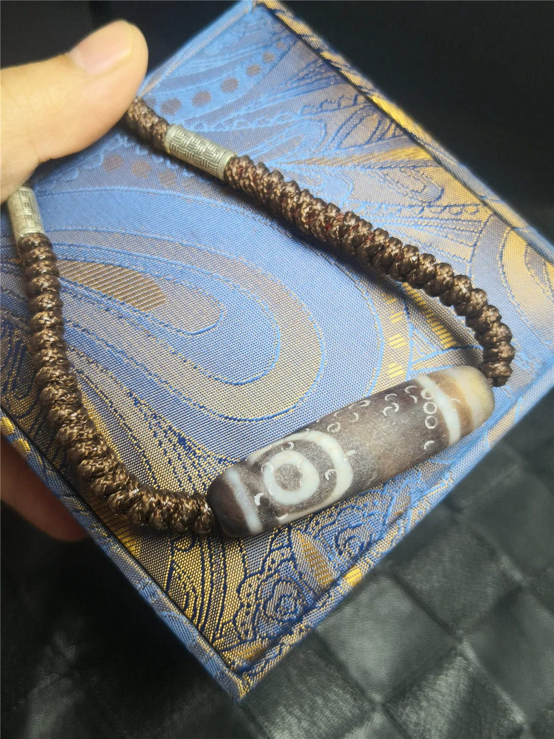 

Hand-woven Rope Old Agate Evil Eyes Pendant Gift Necklace for Men and Girls