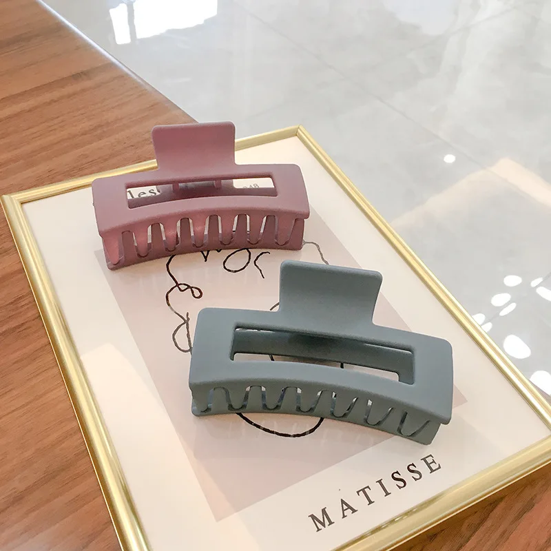 

Fashion Hair Claw Clip For Women Vintage Geometric Square Large Size Hair Claws Grab Clamp Solid Frosted Hollow Hair Accessories