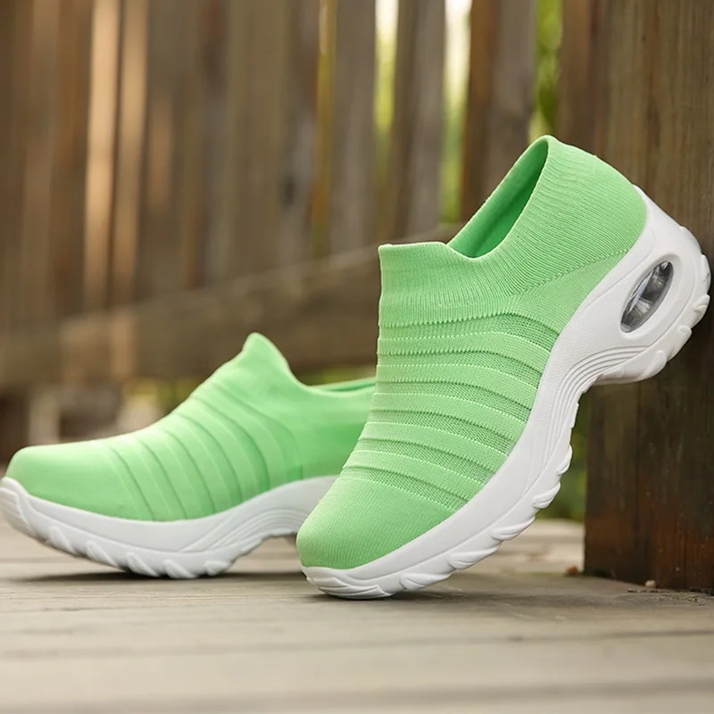 Женские кроссовки на вулканизированной подошве сникерсы воздушной подушке