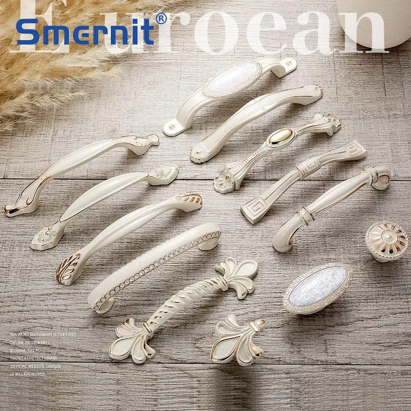 Дверные ручки и цвета слоновой кости для шкафа кухонного мебельные из цинкового