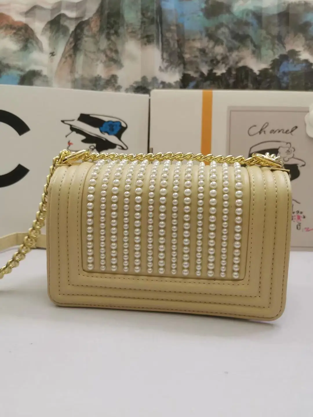 

2021 new luxury designer ladies small square bag hand-stitched pearl exquisite fashion shoulder bag ladies brand handbag