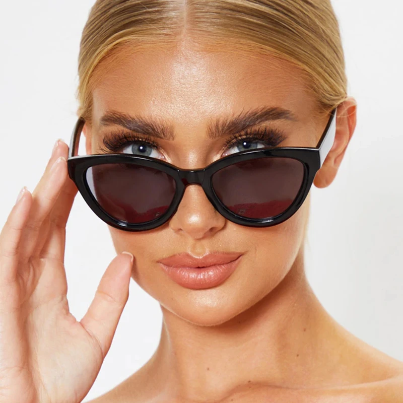 

Retro Vintage Small Women Sunglasses Sexy Ladies Cat Eye Black Sun Glasses Female Luxury Trendy 80s 90s Stylish Glasses Shades