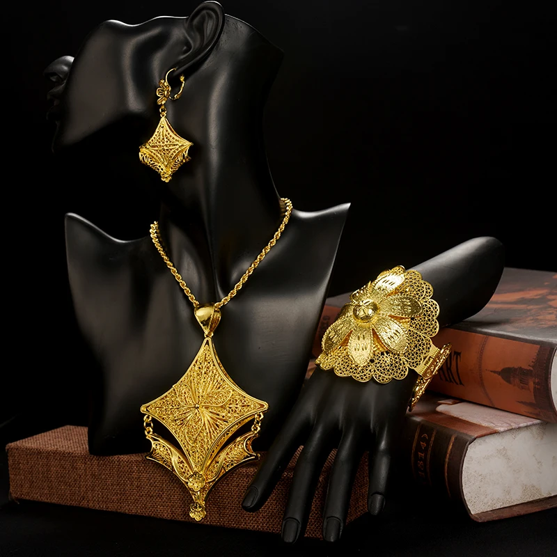 

Rich Gold Color Arabic Bridal Jewelry Set Earring Pendant Bangle Algerian Caftan Jewelry Middle East Accessories for Women