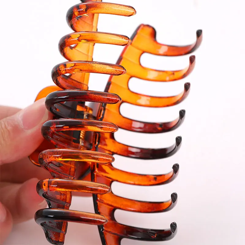 

Korea Gradient Color Large Hairpin Geometric Barrette Transparent Crab Hair Clip Glossy Hair Claw Women Girls Hair Accessories