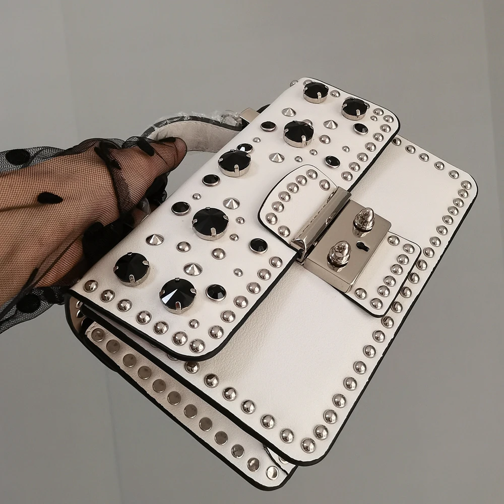 

Модная женская сумка из воловьей кожи с цепочками и алмазными заклепками, сумка-мессенджер на плечо, женская сумка-тоут из натуральной кожи,...