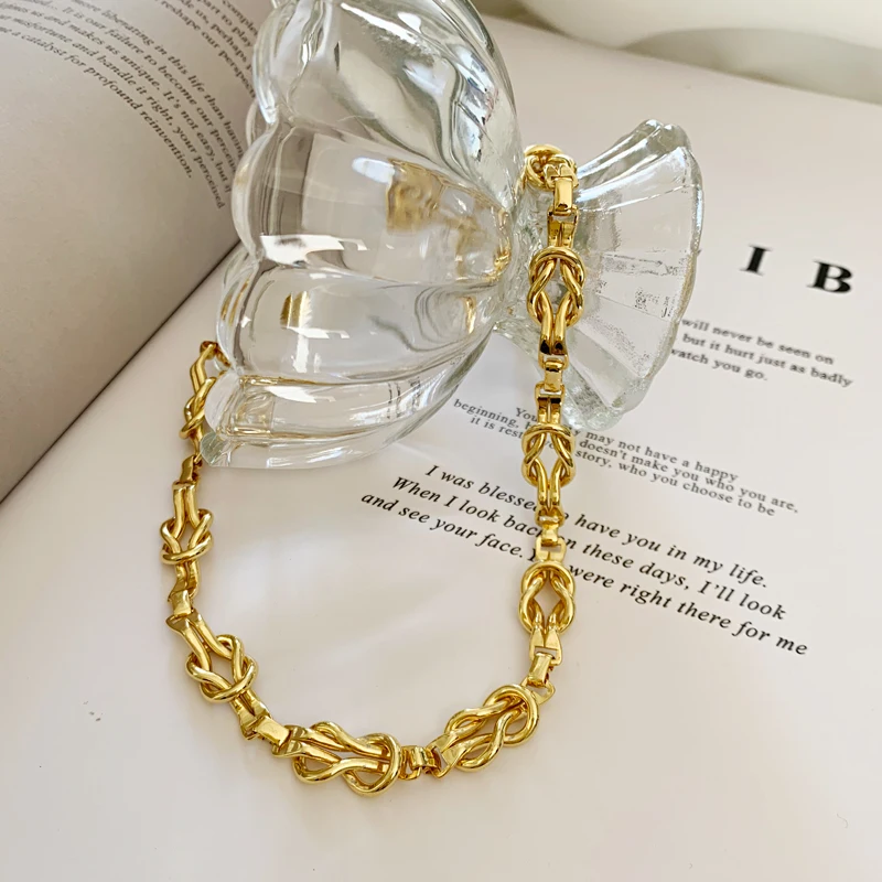 

Punk Gold Color Chunky Chain Necklaces Knot Modelling Thick Linked Necklaces for Women Minimalist Necklace Everyday Jewelry