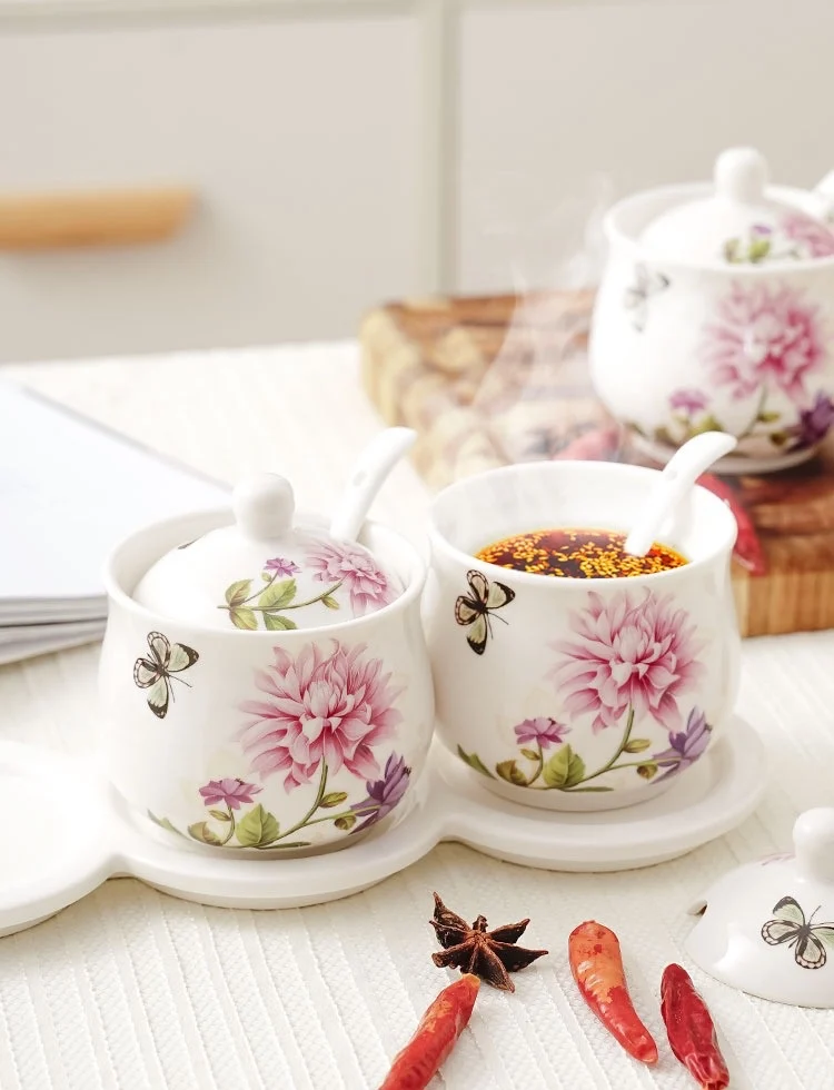 

3PCS/SET Ceramic Seasoning Boxes Kitchen Container Traditional Chinese Spice Jar Storage Can With Spoon and Shelf
