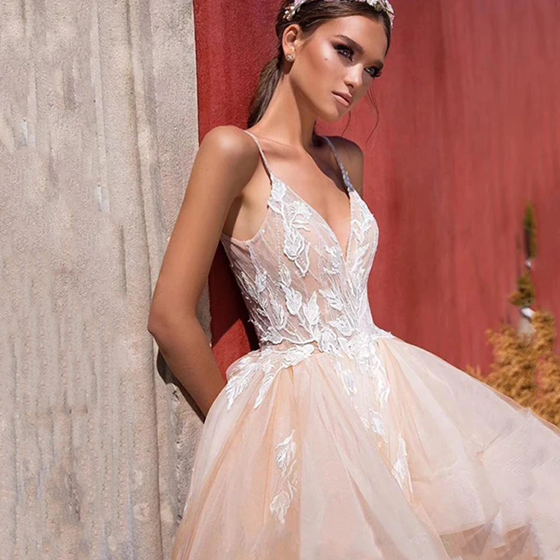 Платье женское ТРАПЕЦИЕВИДНОЕ с открытой спиной на тонких бретельках|Свадебные