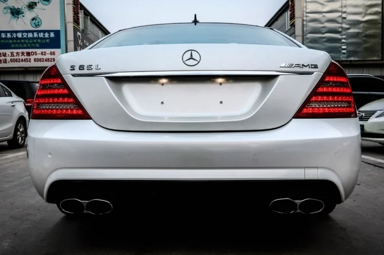 Применяется для продажи специальный Mercedes Benz W221 S320 S350 S400 S500 установка S63 / S65