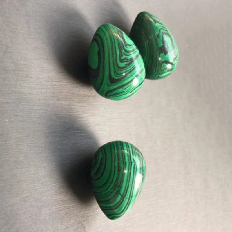 

4cm Natural Green Malachite Tangling Jade Egg Original Stone Decoration