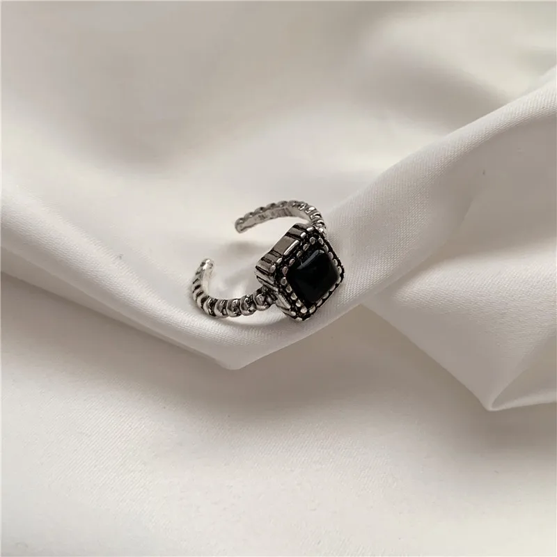 Новое модное крутое кольцо из черного камня для мужчин и женщин простое Открытое