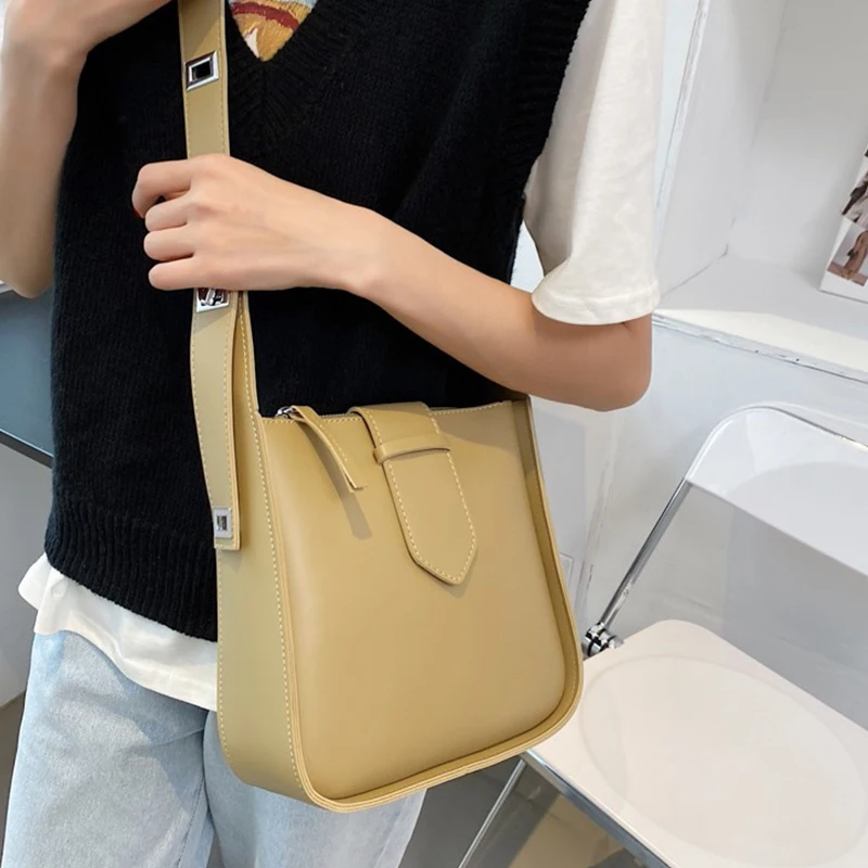 

All-Match Fashion Shoulder Bag Specialty Store Brand Design Bag Female 2021 New Trend Bucket Wide Shoulder Strap Messenger Bag