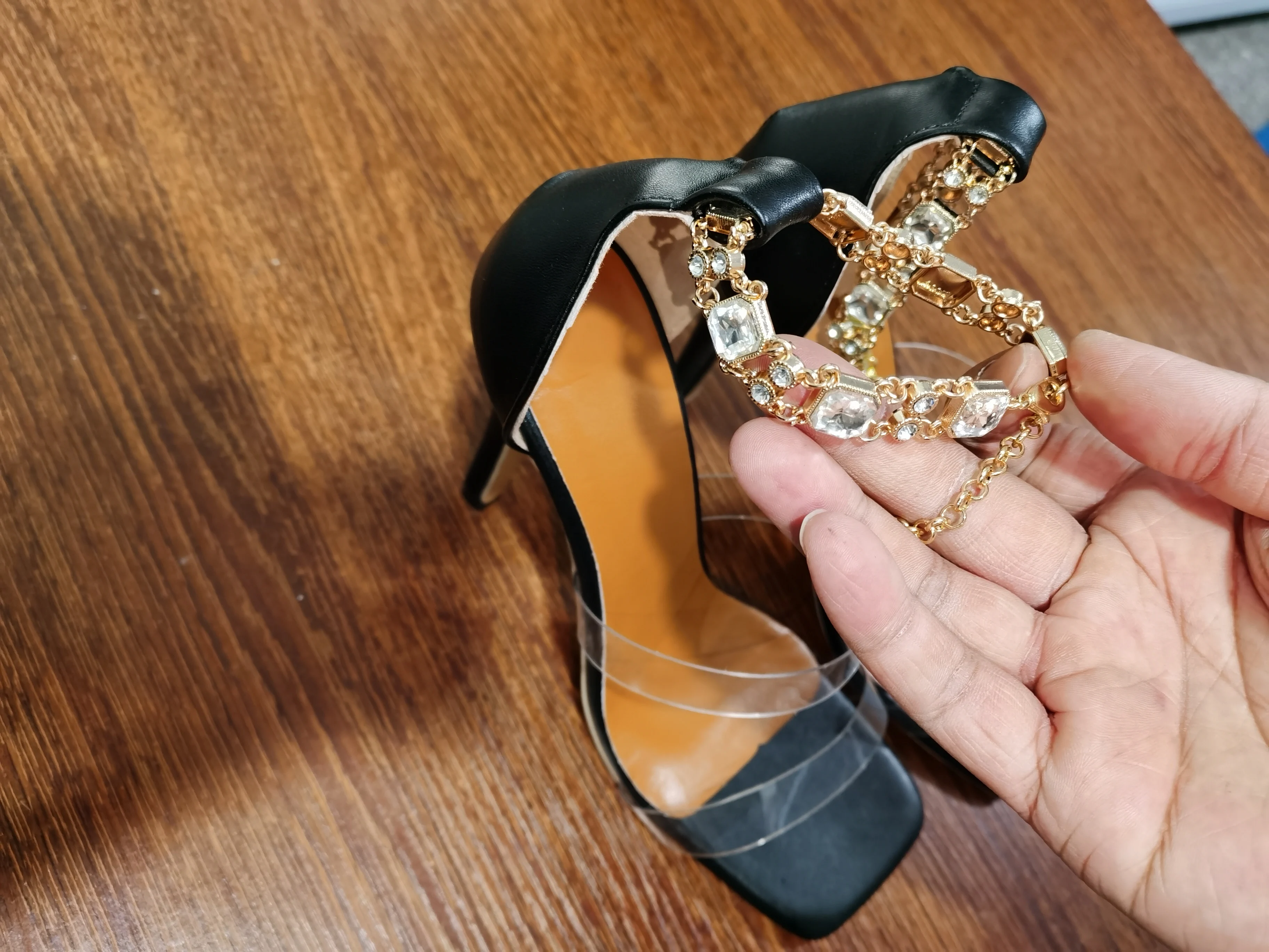 Сандалии женские на высоком каблуке прозрачные босоножки из ПВХ со стразами и