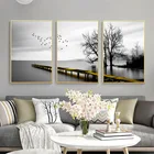 Декоративная Картина на холсте, Современная Минималистичная черно-белая Настенная картина, пейзаж, золотой деревянный мост, причал, декоративная картина
