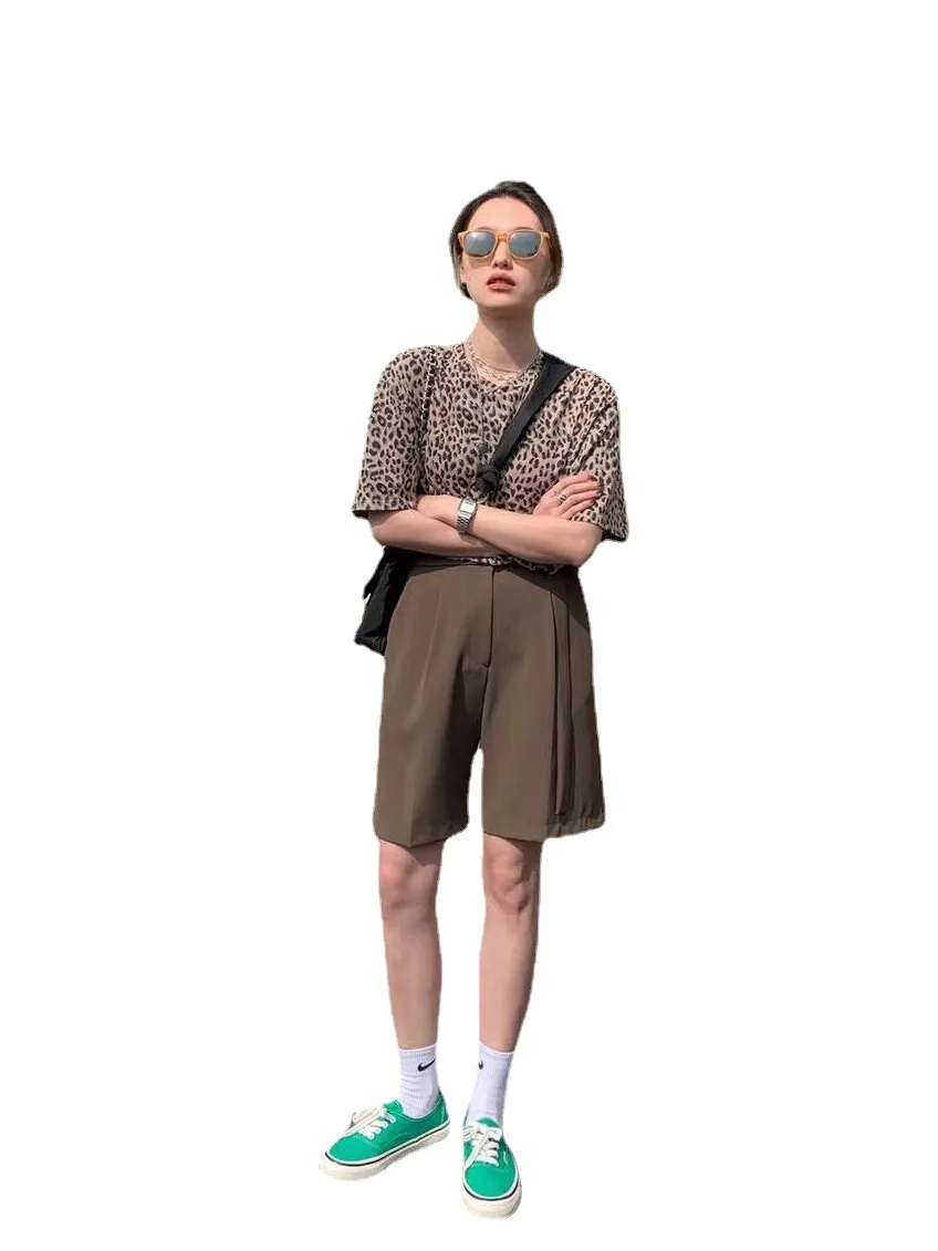 

High-waisted casual pants women 2021 summer new Korean version straight straight barrel loose-fitting thin five-point pants