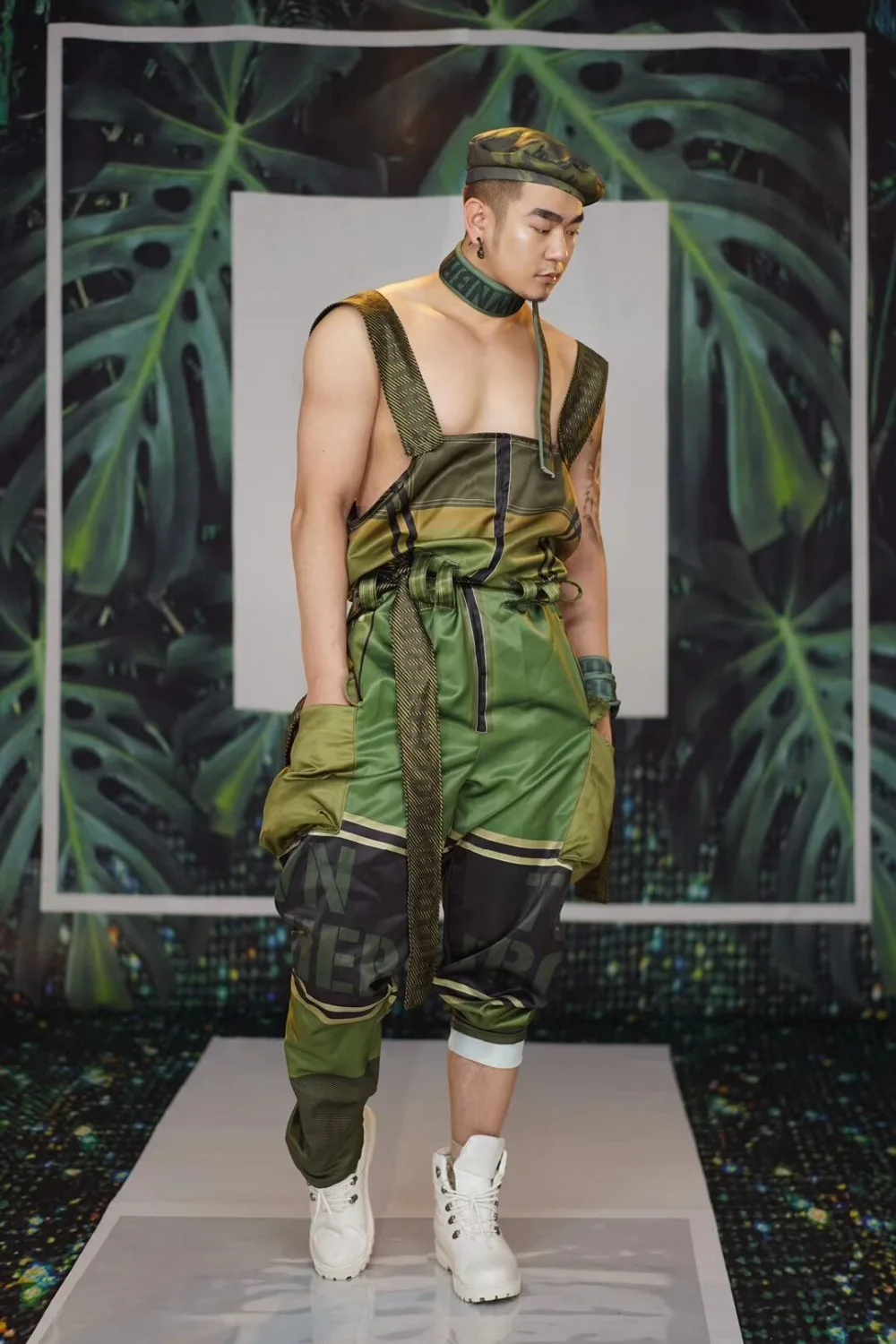 Festival Performance Dance Costume Men And Women Dancer Team Stage Outfit Army Green Jumpsuit Loose Rompers Nightclub Dance Wear