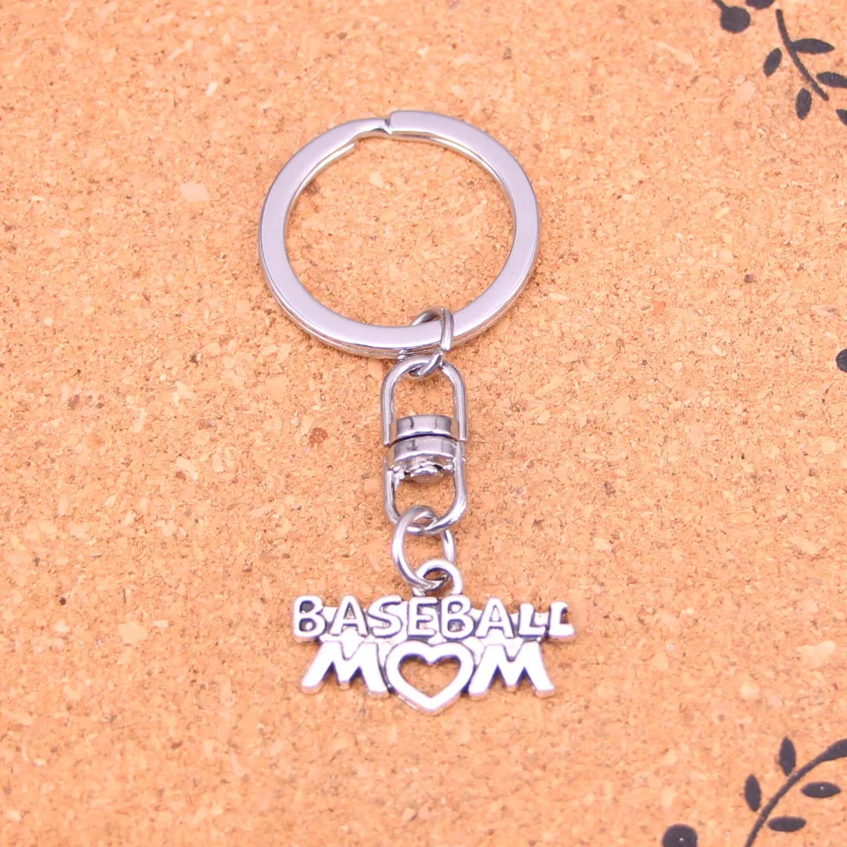 Брелок для ключей с изображением бейсбольной мамы и сердца|Брелоки| |