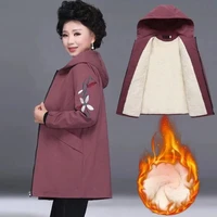 2022 the new western style the mother autumn winter clothes long style embroidered jacket middle aged elderly windbreaker top