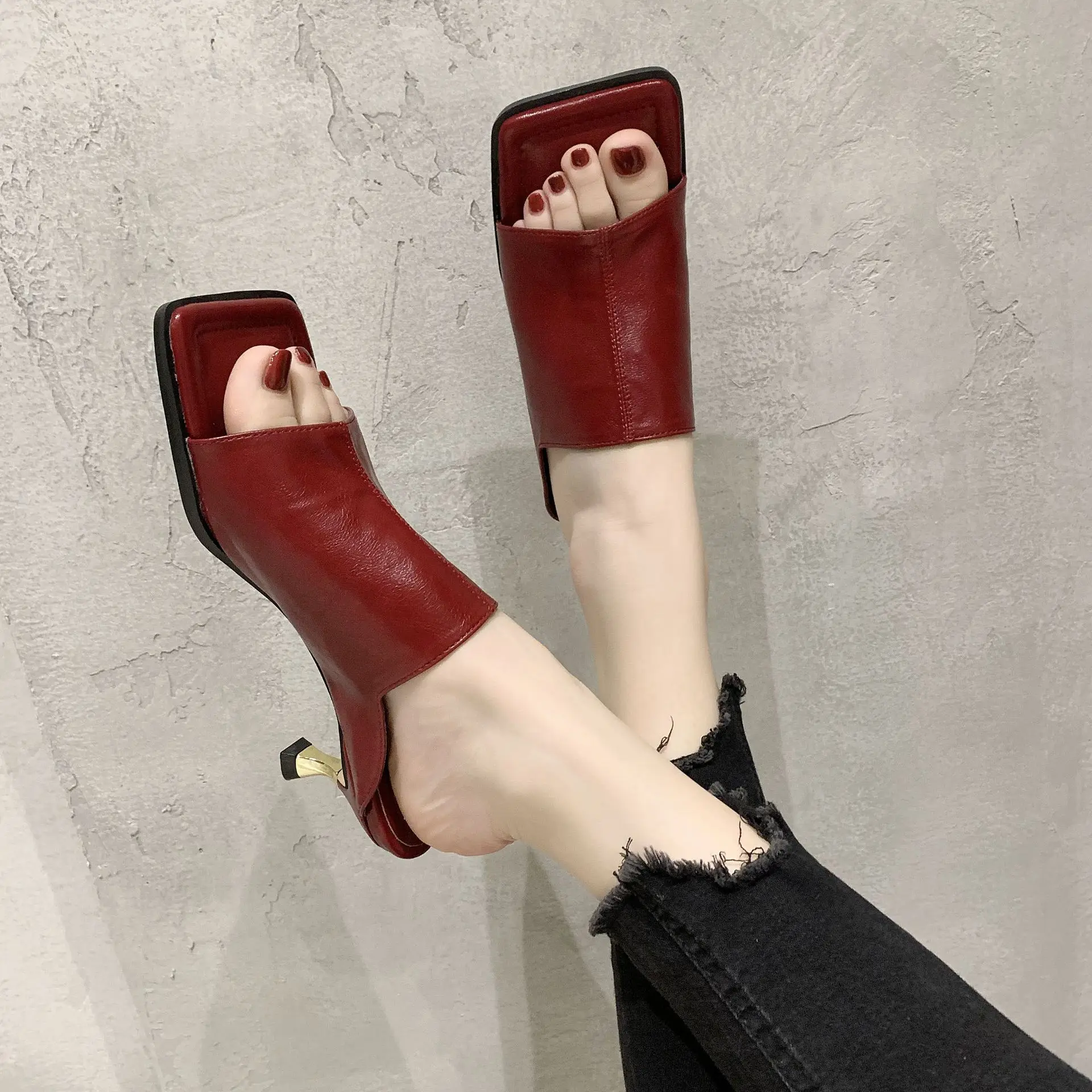 

2020 New Brand Designer Square Toe Mules Heels Slippers Sandals Women Solid High Heels Women Slides Ladies Party Sandals Shoes