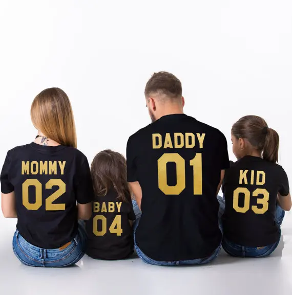 

Семейный образ, подходящая футболка, наряды, одежда для матери, дочери, мама, папа и я, модель отца, Семейный комплект одежды