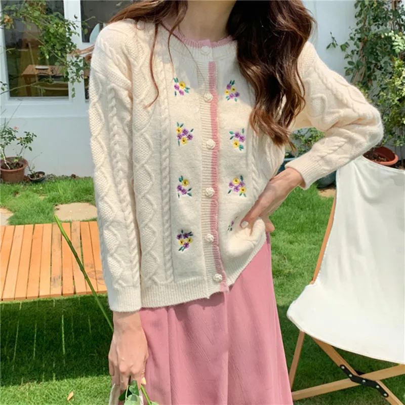 

Autumn New Office Lady Vintage Casual Round Neck Embroidery Loose Single Breasted Long Sleeve Knitted Cardigan Sweater Women