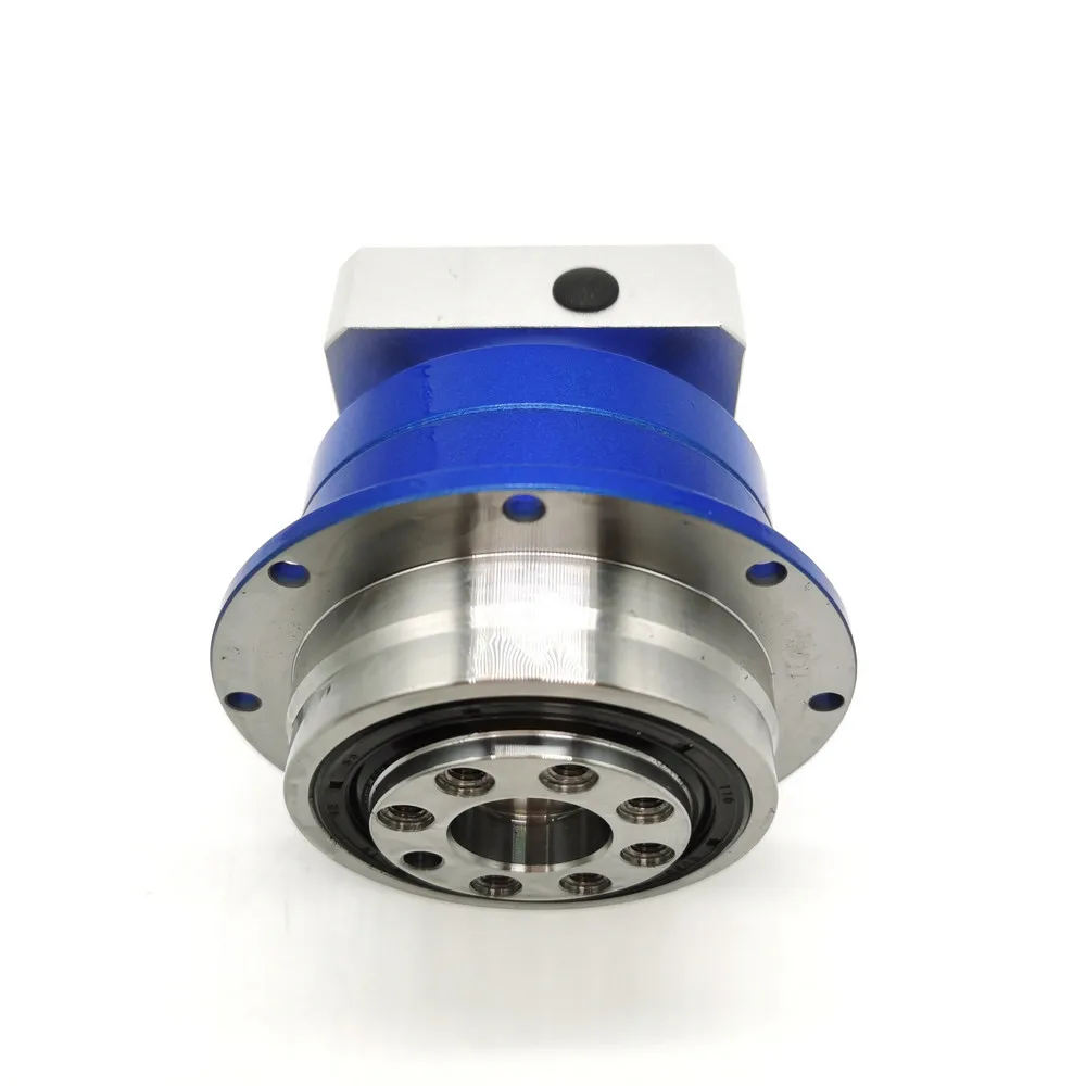 Планетарный редуктор с соотношением 4:1 фланцевым выводом 3 аркмин спиральная