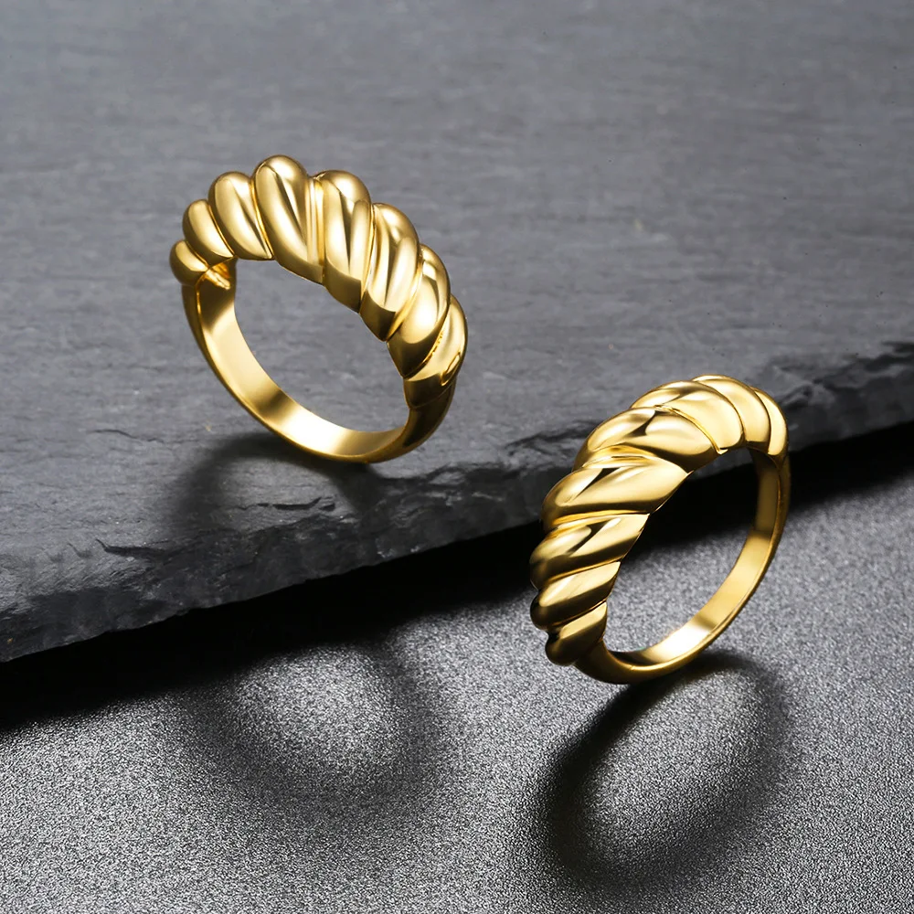

Fashion Twisted Croissant Men's and Women's Rings Woven Twisted Pattern Gold Color Simple Geometric Rings Retro Jewelry