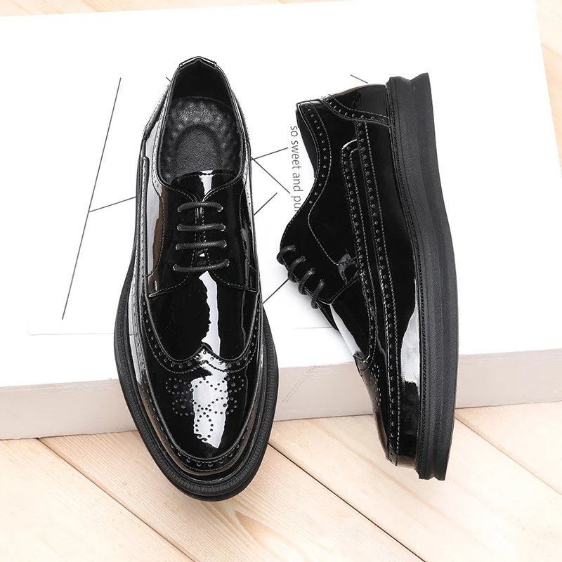 

2021 NEW Oxford Shoes Fashion Brogue Men Leather Formal Dress Shoes Man Comfortable Office Party Footwear
