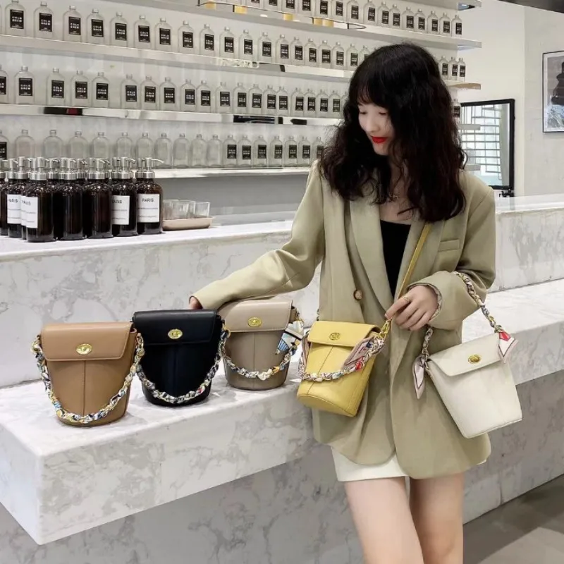 

Women Spring Summer New Bucket Bags Fashion Shoulder Crossbody Handbags Ribbon Chain Weave Solid Female Two Layer Leather Bags