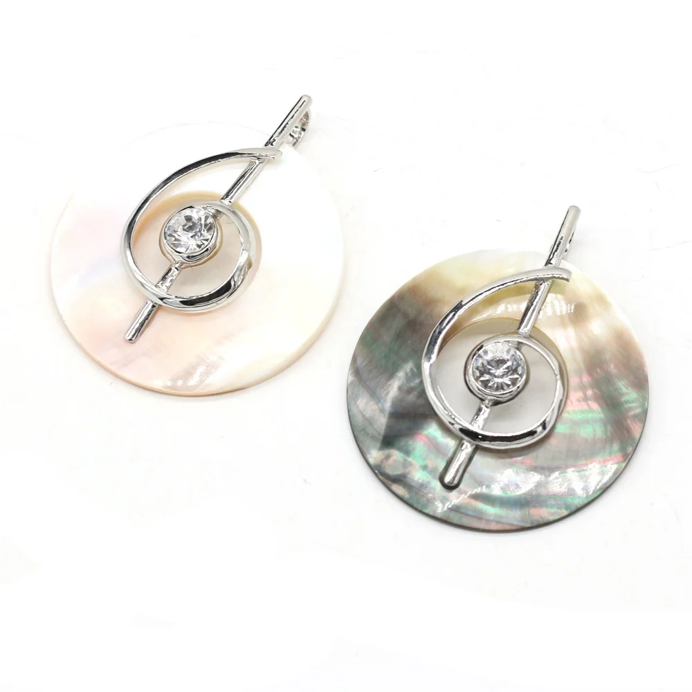 

Natural Shell Penant Exquisite Pattern Round Shape Shell Pendant Charms for Making DIY Women Jewerly Necklace Size 45x45mm