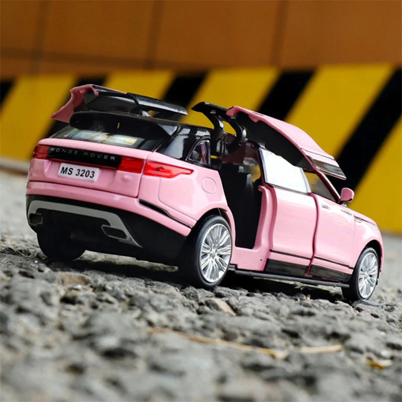 

Модель автомобиля из сплава Range Rover Evoque, масштаб 1:32