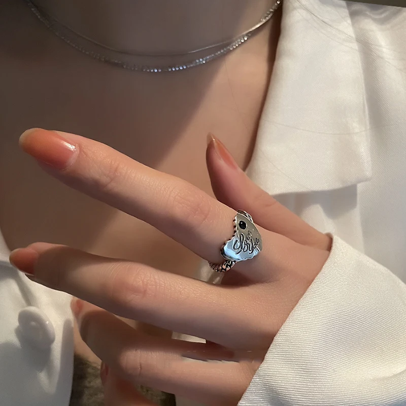 

Женское Винтажное кольцо с черным фианитом