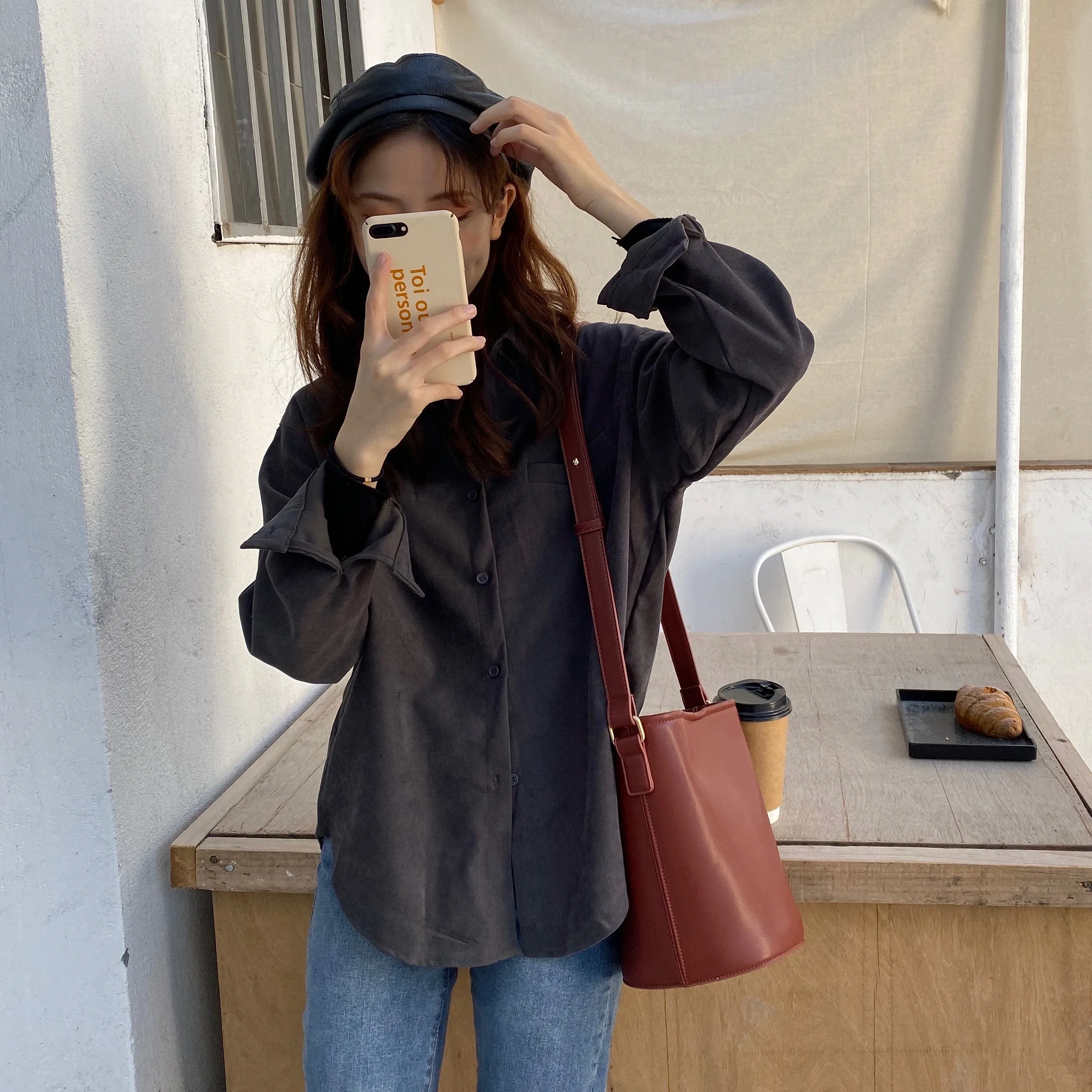 

Korean Casual Solid Blouses Shirts Women Long Sleeve Turn-down Collar Pocket Vintage Fashion Loose Tops Shirts Femme 2020