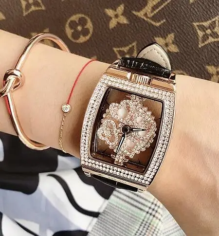 Black rose gold Новое поступление Женские часы с полой поверхностью кварцевые часы модные повседневные Кристальные бриллиантовые роскошные женские часы наручные часы для девушек Подарок - Цвет: Black rose gold