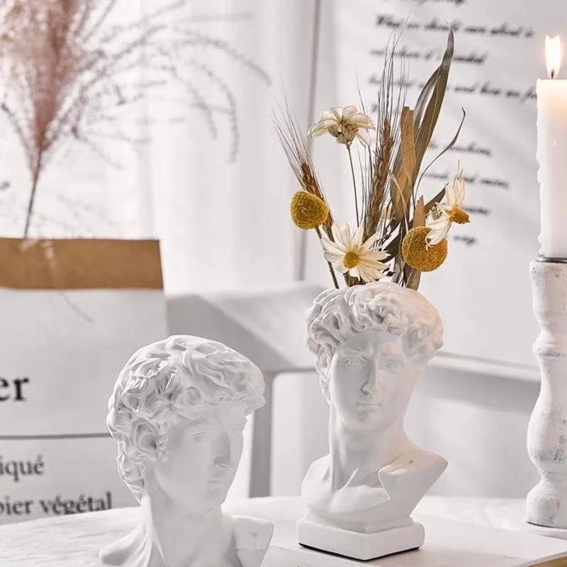 

Ins Retro Vase Mini Cute Plaster Statue Of David Makeup Brush Pen Holder Arrangement Decoration Storage Bucket Shooting Props