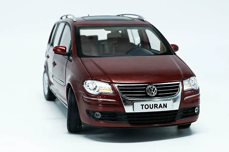 Оригинальная коробка 1:18 Высокая тщательно VW TOURAN MPV Субару Outback сплавочная модель автомобиля статические металлические модели автомобилей для Коллекционные вещи подарок
