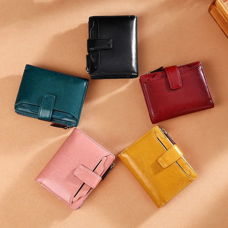 2019 New Korean Retro Oil Wax Cow Leather Short Women's Purse Leather Zipper Lovely Small Change Wallet for Ladies