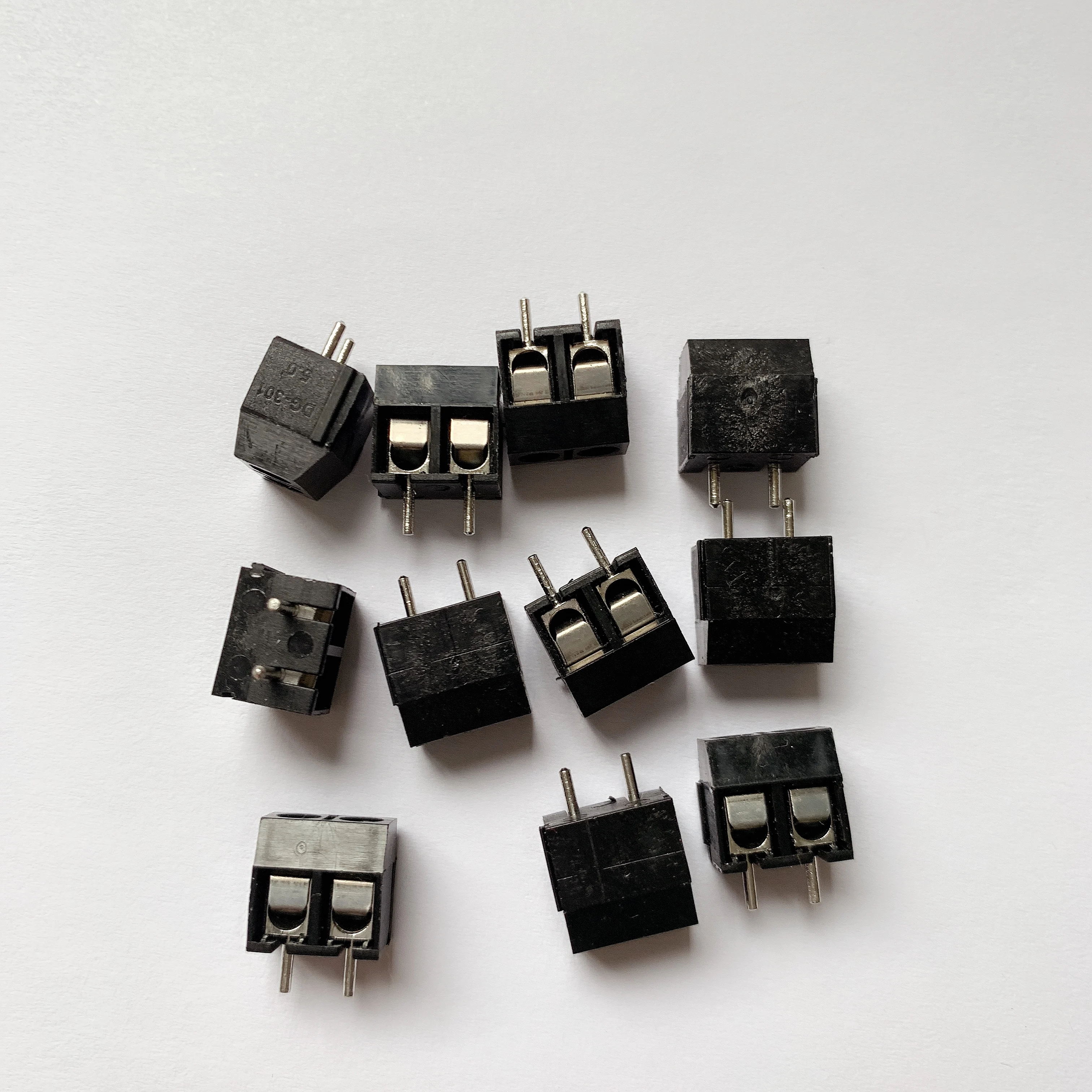20 шт./лот KF301 2P винт 2Pin 5 0 мм прямой контакт PCB винтовая Клеммная колодка