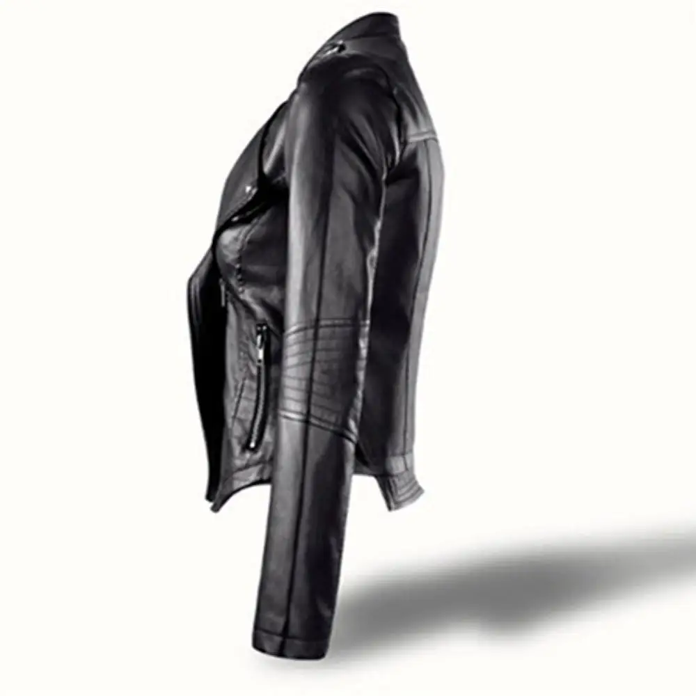 Женская куртка из искусственной кожи приталенная черная короткая с длинными