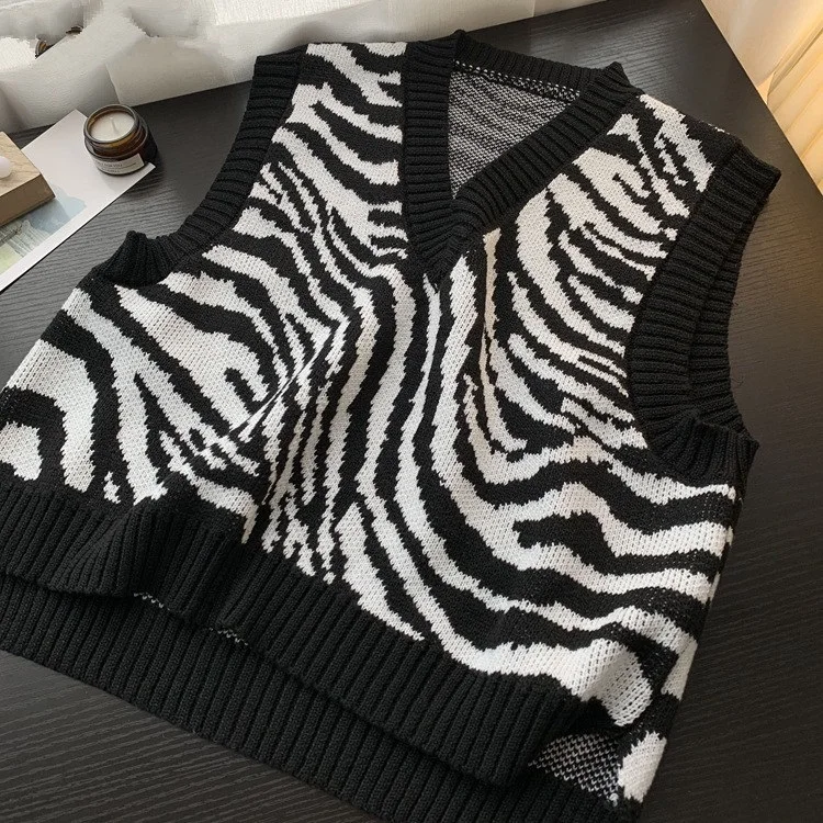 

Zebra Pattern V Neck Pullover Vest Autumn Winter Short Knitted Women Sweater Vest Sleeveless Casual Warm Sweater
