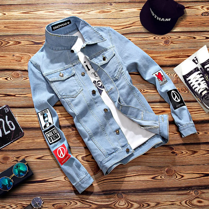 

Autumn New Men's Denim Jacket Breathable Lapel Single Breasted Pocket Decoration Light Blue Fashion Personality Male Streetwear