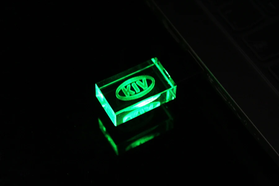 USB2.0 O K IA металл+ стекло ключ модель автомобиля Флешка usb2.0 4 ГБ 8 ГБ 16 ГБ 32 ГБ флеш-накопитель USB флеш-накопитель подарок флешка