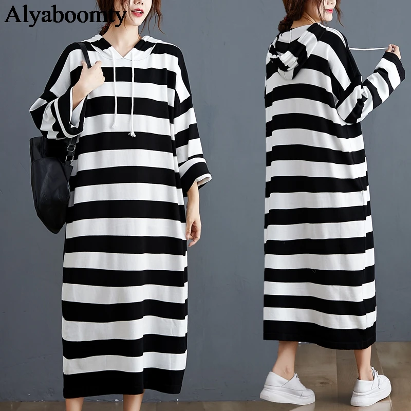 

Korean Style Autumn Winter Women Plus Size Dress Hooded White Black Striped Oversized Dress Casual Loose Knitted Long Dresses