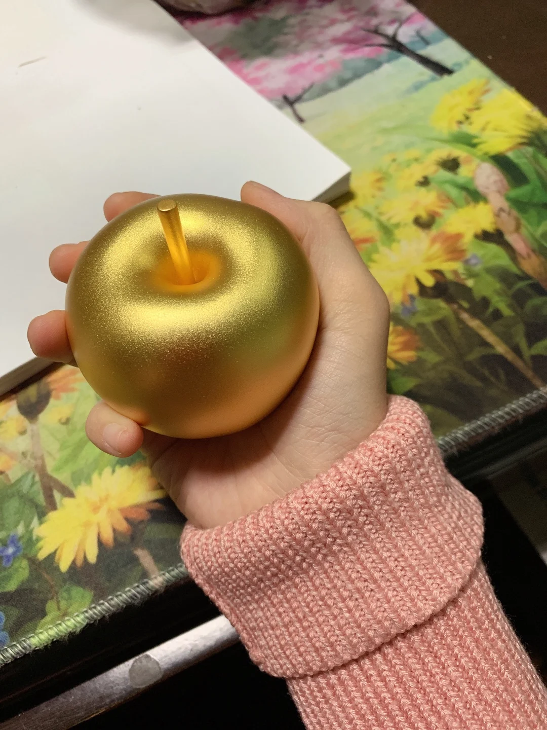 

3 Inch 24 k Gold Plated Heavy Modern Round Gold Copper Metal Brass Apple Hollow Inside Gift Birthday Party Home Room Decorations
