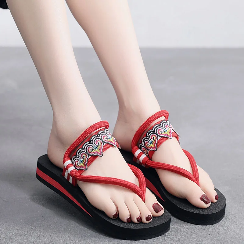 2019 г. новые летние простые женские сандалии две пляжные шлепанцы модная