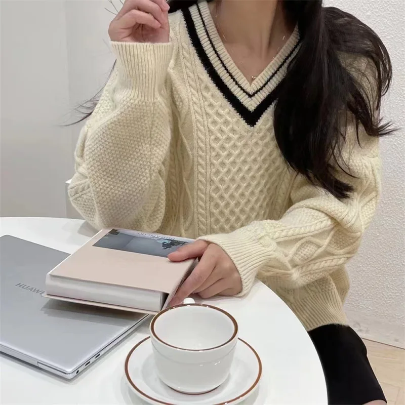 

VANOVICH Korean Japan Style Retro College Style Loose V-neck Twist Sweater 2021 Autumn and Winter New Women Pullovers