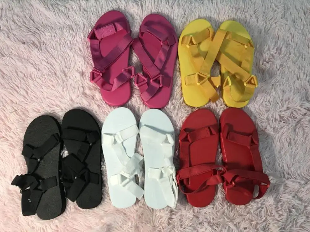 

Slippers 2020 New Women Candy Color Outdoor Sandal Beach Spring/summer Soft-slip Non-slip Sandals Foam Sole Durable Neon Sandals
